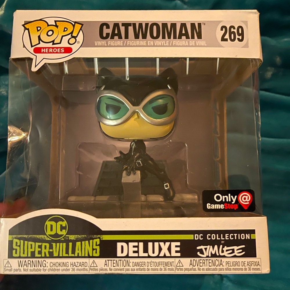 Catwoman - Funko Pop # 269